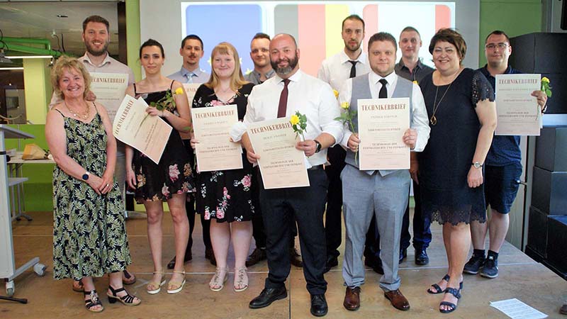 2021 06 absolventen fachschule 11s