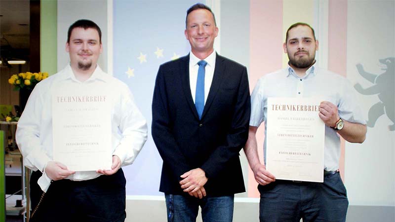 2021 06 absolventen fachschule 12s