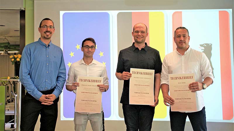 2021 06 absolventen fachschule 13s