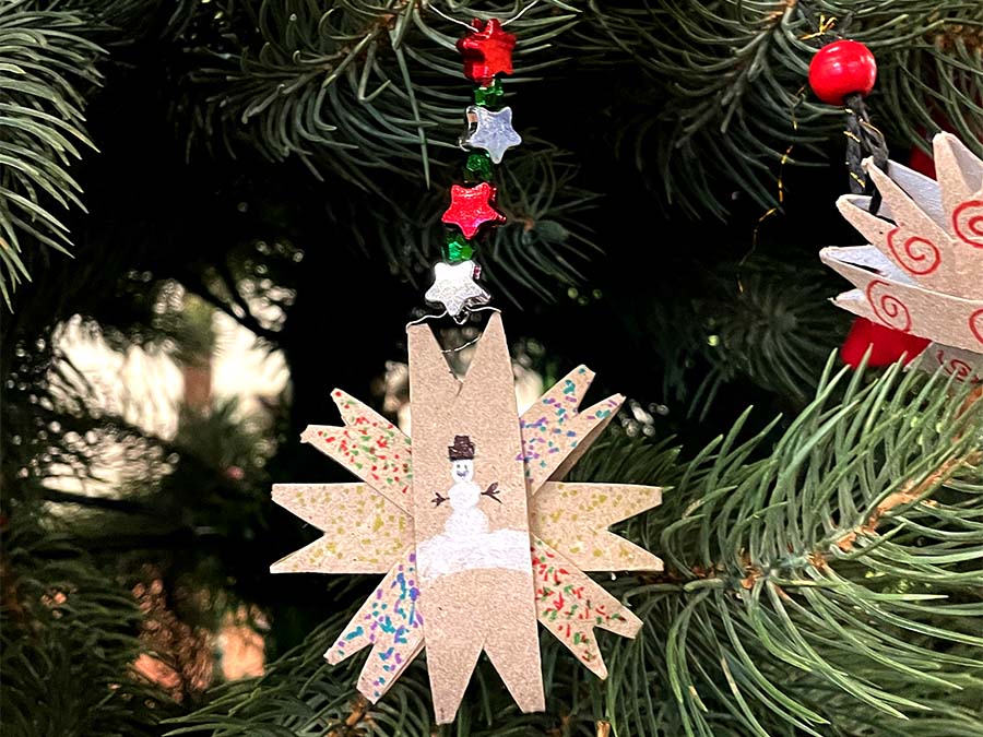 2022 11 advschmuck 06s