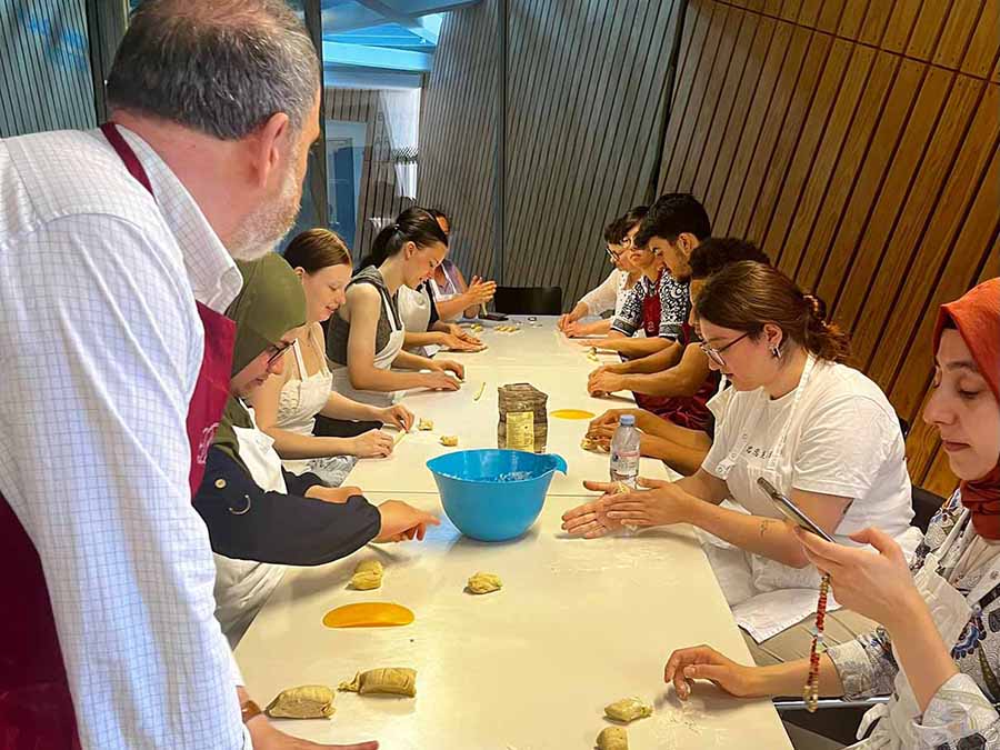 Trialog der Kulturen 12