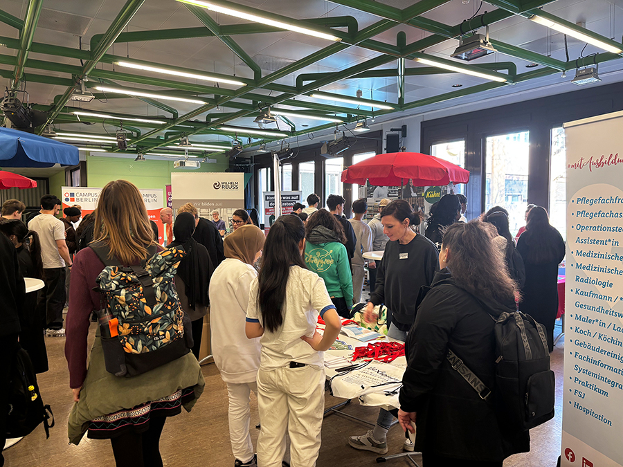 ausbildungmesse 0043 s